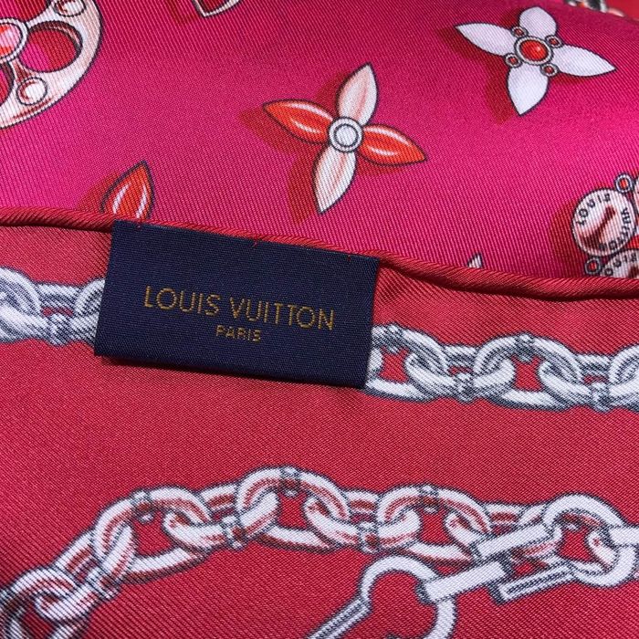 Louis Vuitton Scarf LVS00120
